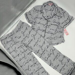 Juicy Couture Gray Script Pajama Set Women’s Size L Sleepwear Top & Pants